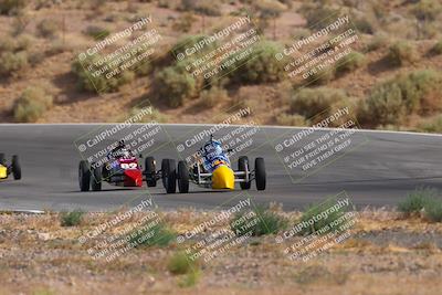 media/Jun-01-2025-CalClub SCCA (Sun) [[eae223c5dd]]/Group 3/Qualifying/